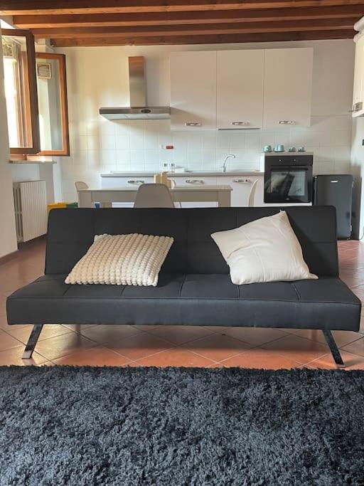 Black Mirror Apartment *